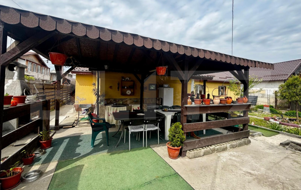 Casă parter 100 mp utili, teren 434 mp, zona Brestei