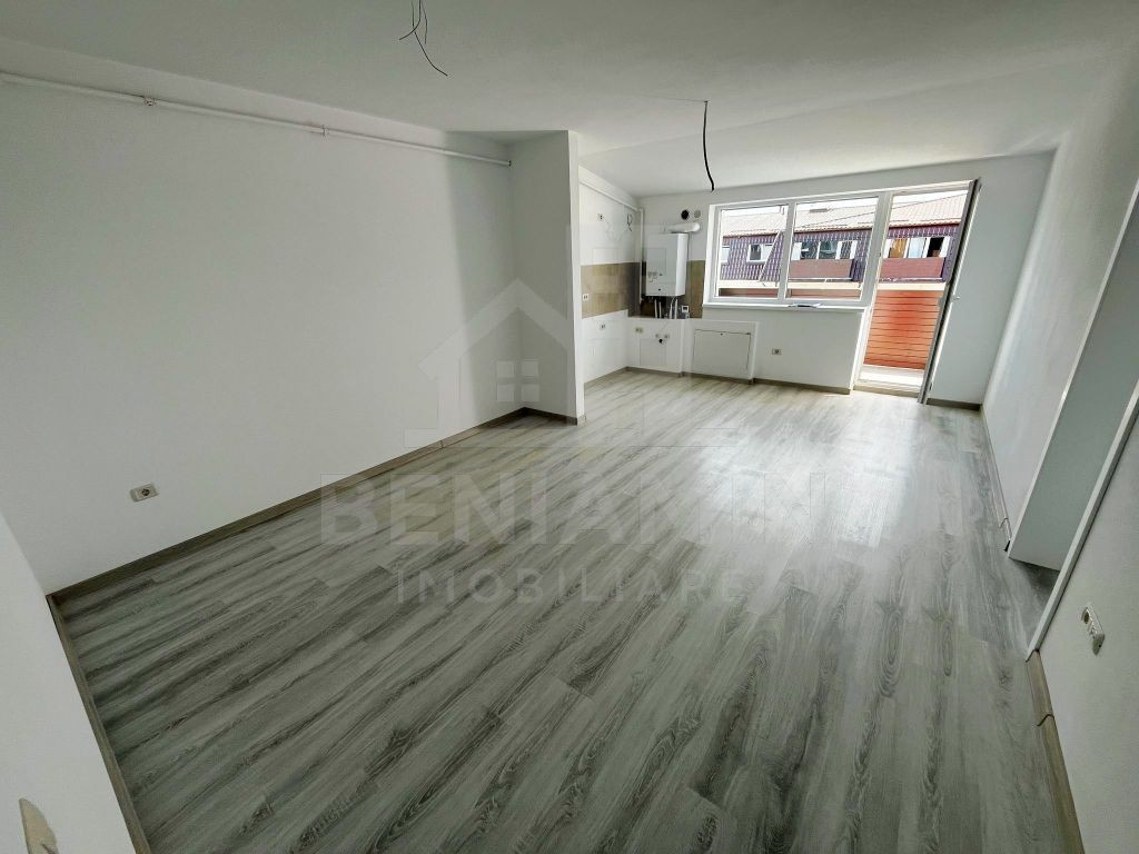 2 Camere-Bloc Nou- Loc De Parcare- Disponibil Imediat-San...
