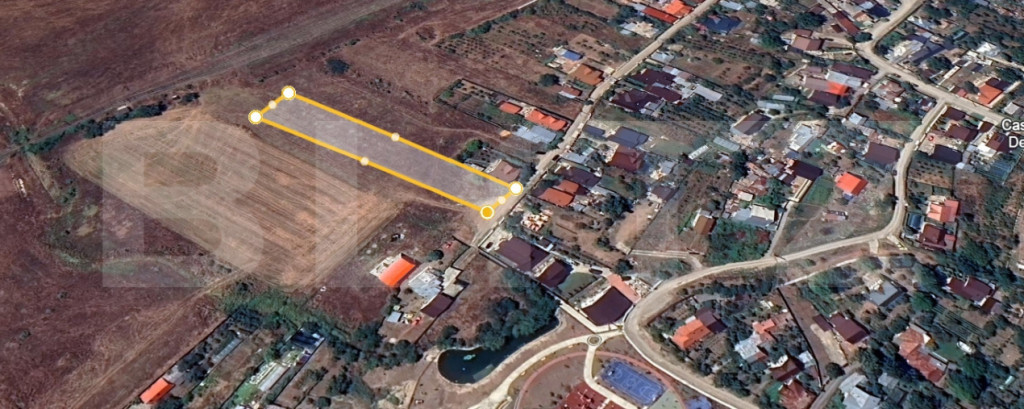 3 PARCELE COMASATE intravilan CONSTRUCTII 3100 MP Aricesti -