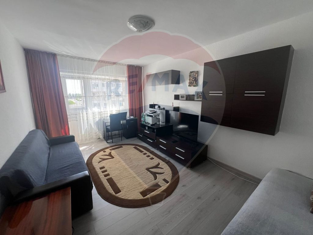 Apartament 2 camere în zona Comisariat