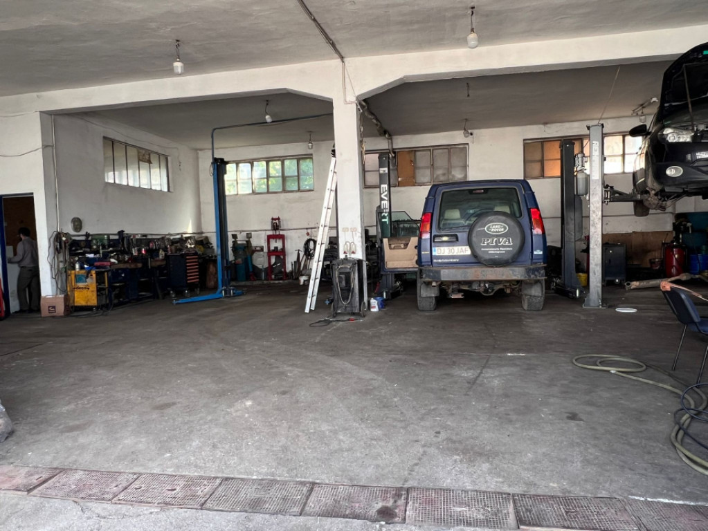 Spatiu comercial, 250 mp, zona Centrala