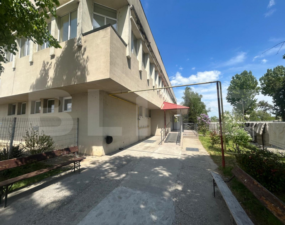 Spatiu comercia, P + 1, 1967 mp, zona Centura
