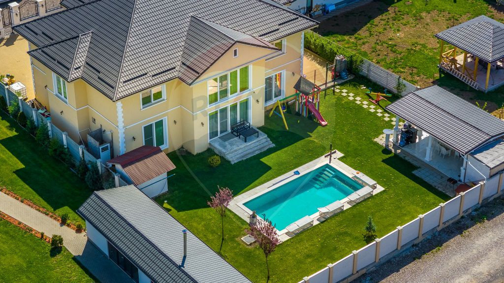 Vila premium 6 camere| Piscina incalzita | Teren 1091 mp ...