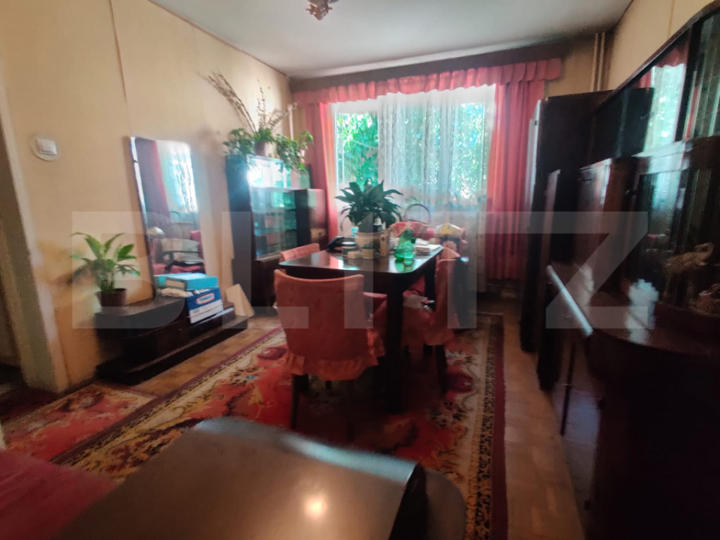 Apartament 3 camere, 2 balcoane, zona Rogerius