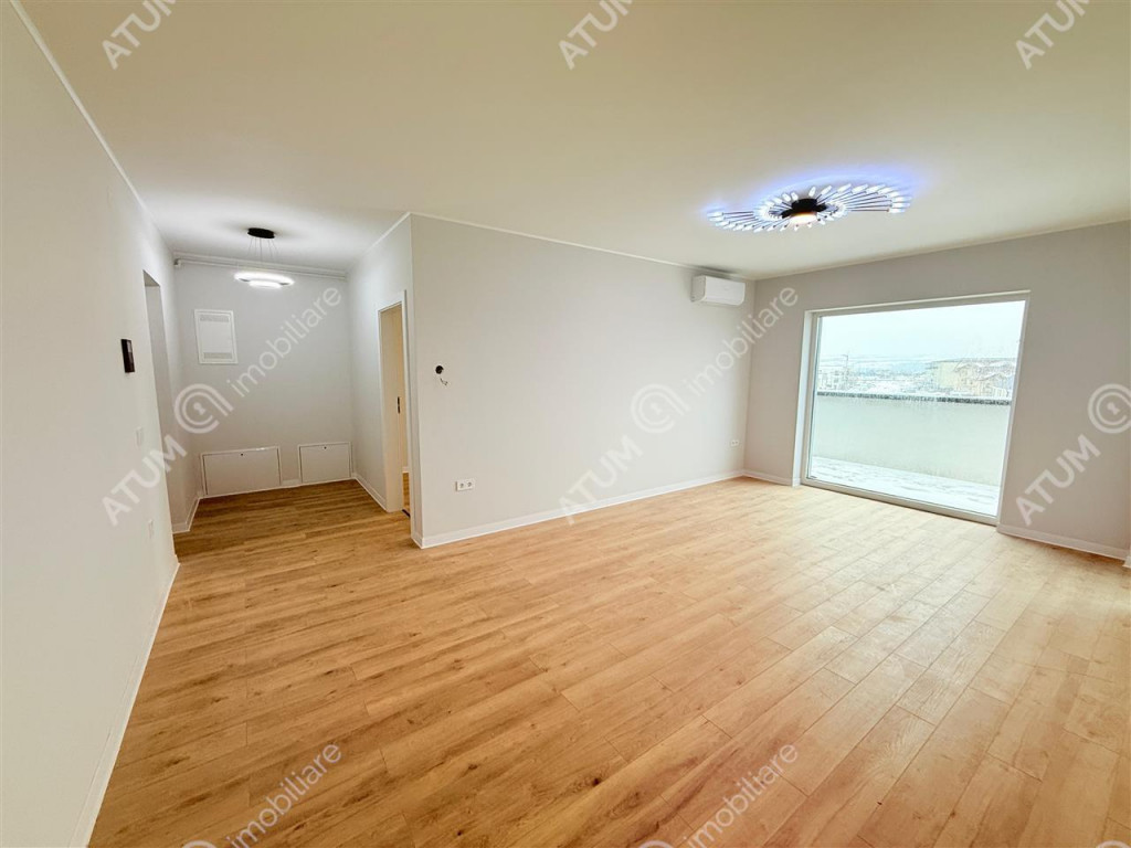 Apartament la cheie cu 3 camere 2 bai si 2 balcoane zona Pic