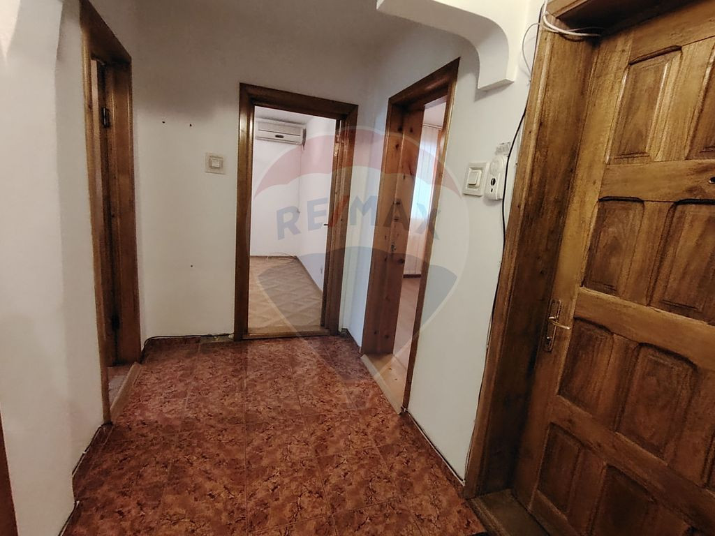 Apartament cu 3 etaj2