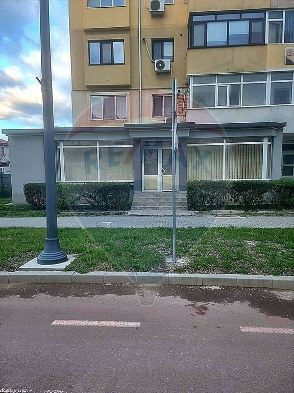 Spațiu comercial de 90mp de închiriat în zona Nord
