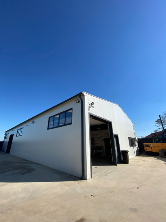 Spatiu industrial, 80 mp, zona Exterior Est