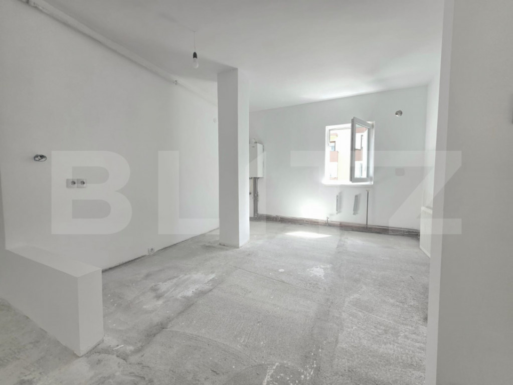 Apartament de vanzare, cu 3 camere, 65 mp, zona Blocuri, Cam