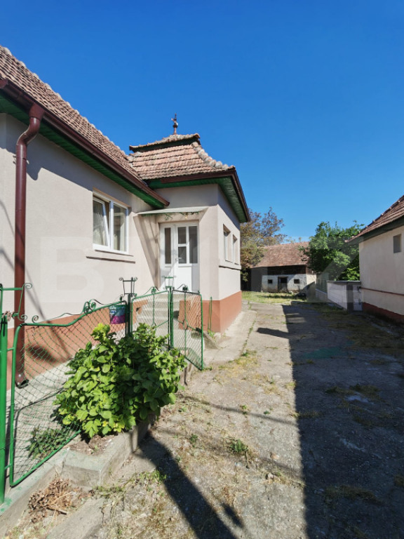 Casa 83 mp, 650 mp teren, in Moldovenesti