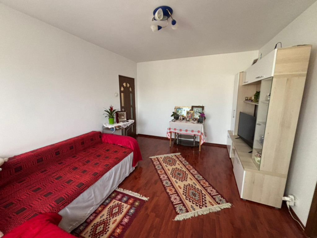 Apartament 2 camere, 41 mp, zona Vest