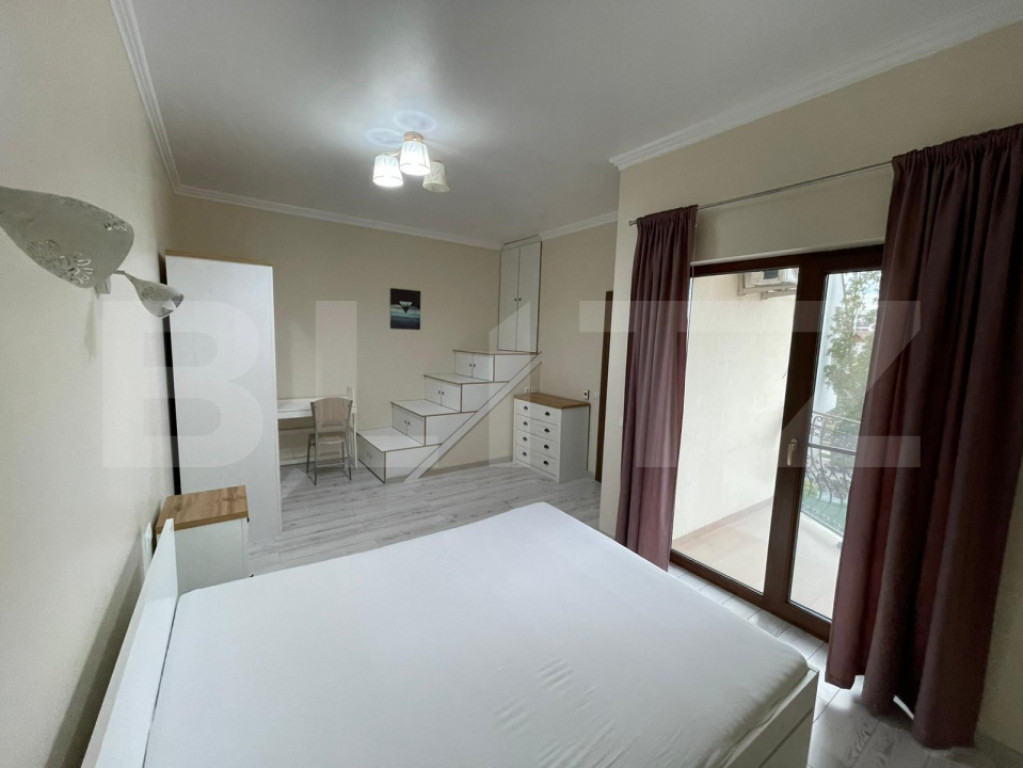 Apartament 3 camere, 65 mp, scară interioară și curte - C