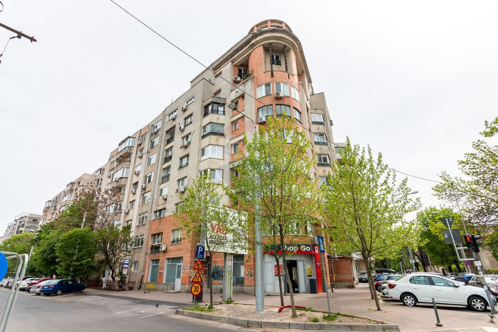 Apartament 3 camere decomandat | Calea Călărașilor –...