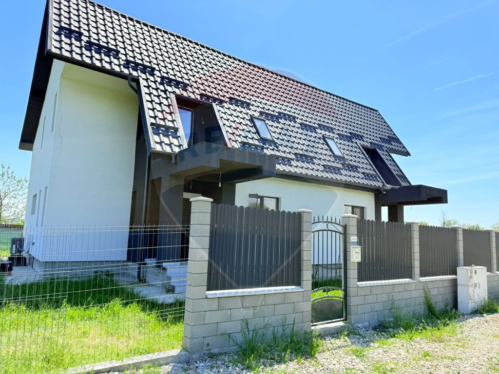 Duplex de vanzare P+M | 5 camere | Predare la cheie | Cor...