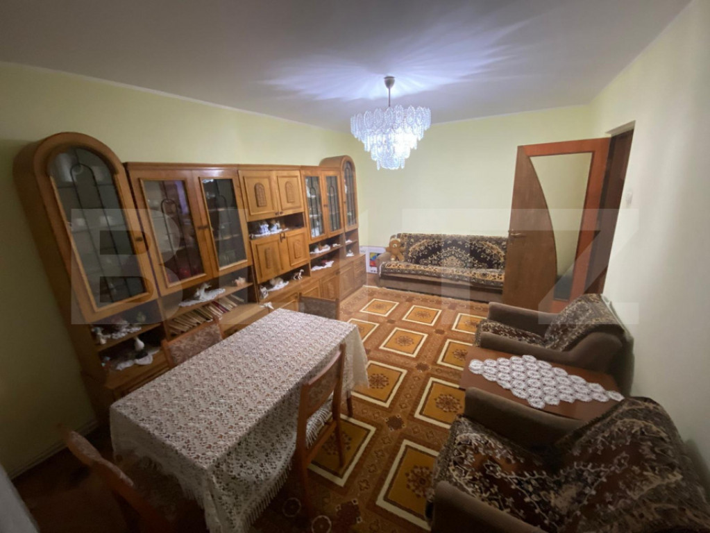 Apartament 3 camere, etaj intermediar, zona Belvedere