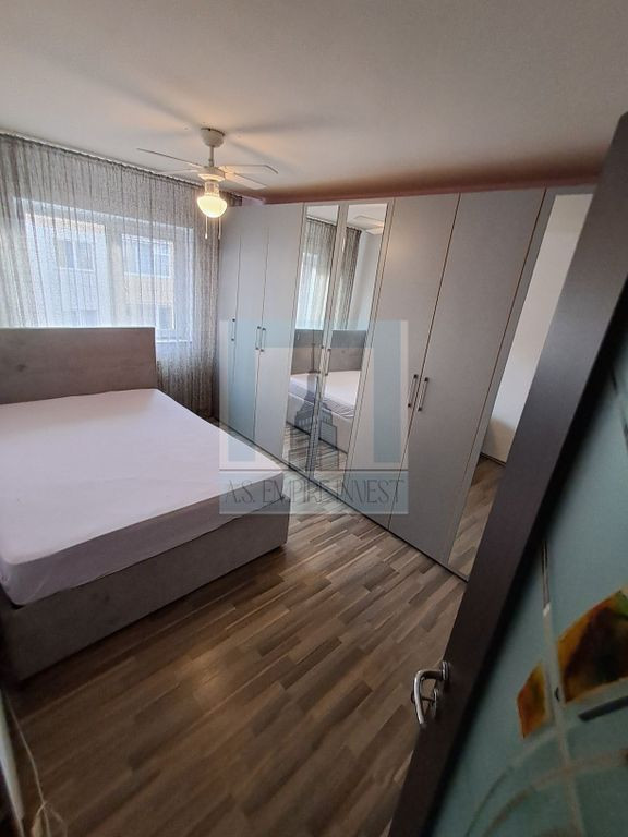 Apartament 3 camere, zona Astra, decomandat, mobilat