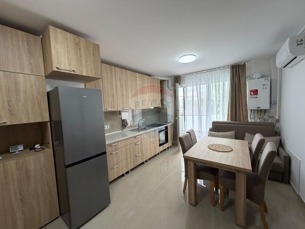 Apartament cu loc parcare- PRIMA INCHIRIERE