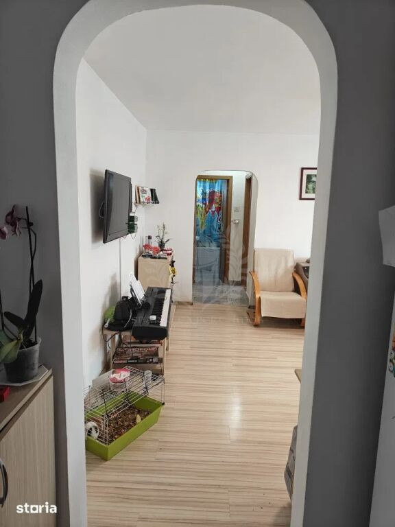 //2 CAMERE//ZONA DE VEST, PODUL INALT//