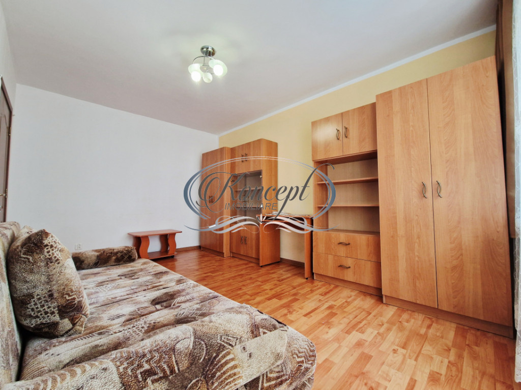 Apartament decomandat, etaj intermediar, zona Primaverii