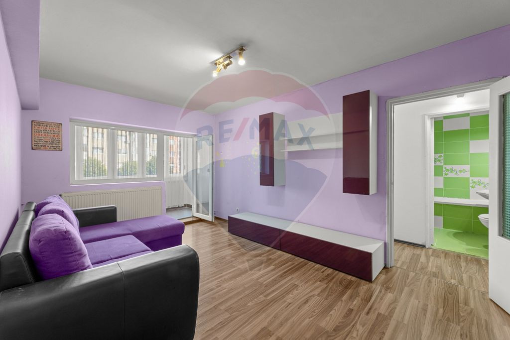 Apartament cu două camere de vânzare - zona Centrală