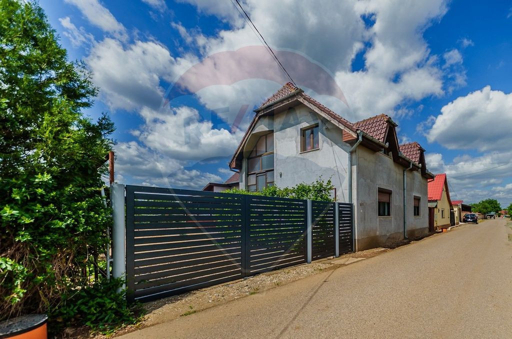 Casa Italiană Zadareni/1600 mp teren pe colț cu potenț...