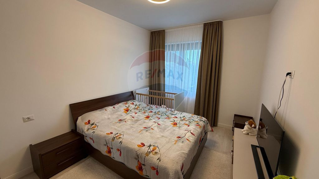 Apartament cu 2 camere de vânzare în zona Nord și loc ...