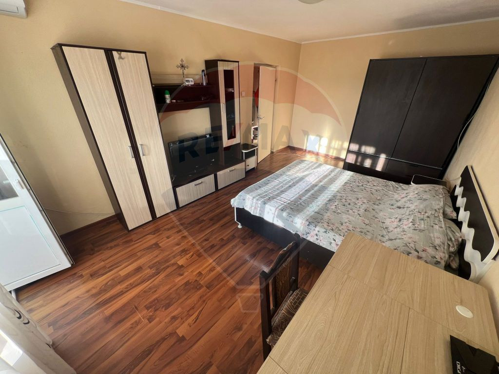 Garsoniera, etaj 6/8, 36mp utili, zona Spitalul Municipal
