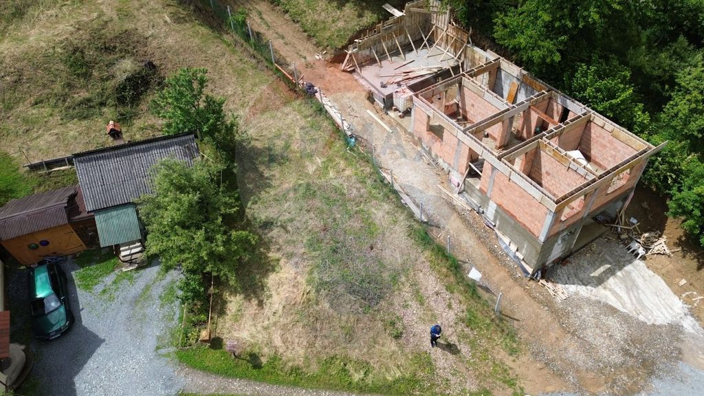 Valea Borcutului,Teren intravilan de vanzare, intre case