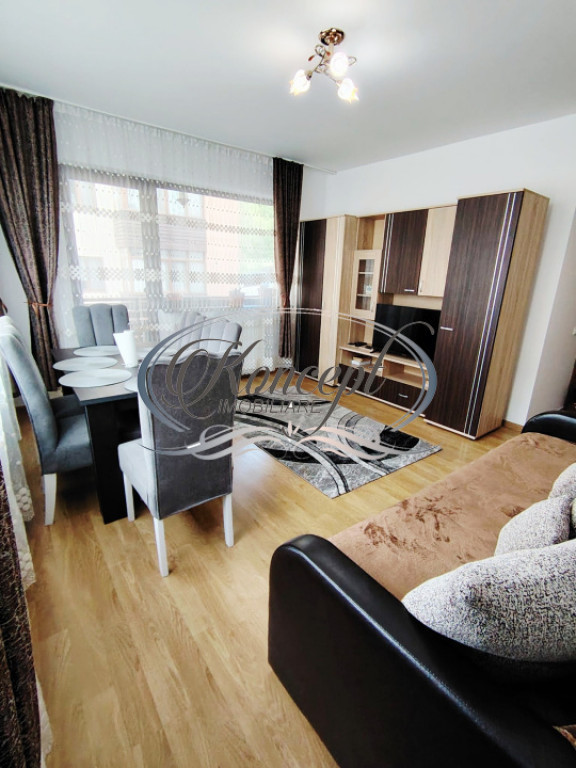 Apartament decomandat cu balcon si parcare cu CF separat