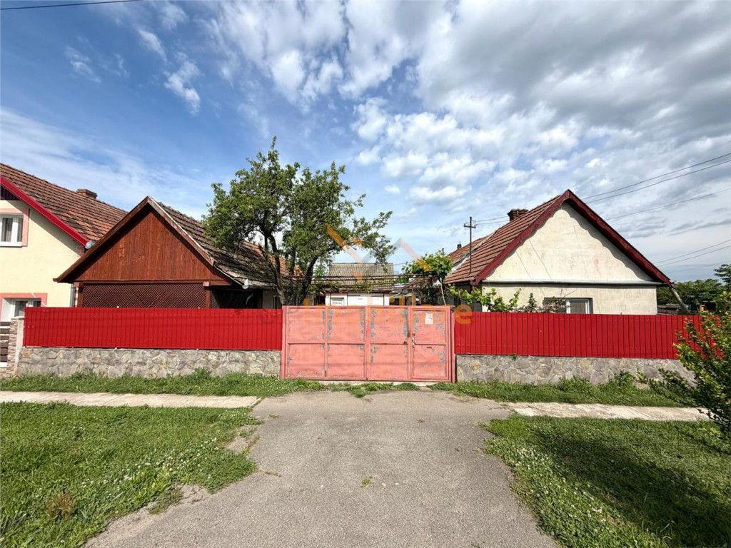 CASA CU TEREN 1081 MP | ACCES AUTO | ZONA SACUIENI | LOCALIT