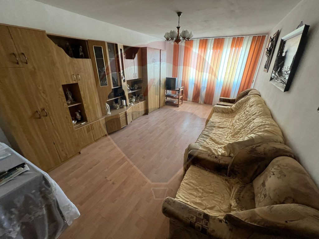 Apartament cu 2 camere de vânzare în zona Sud