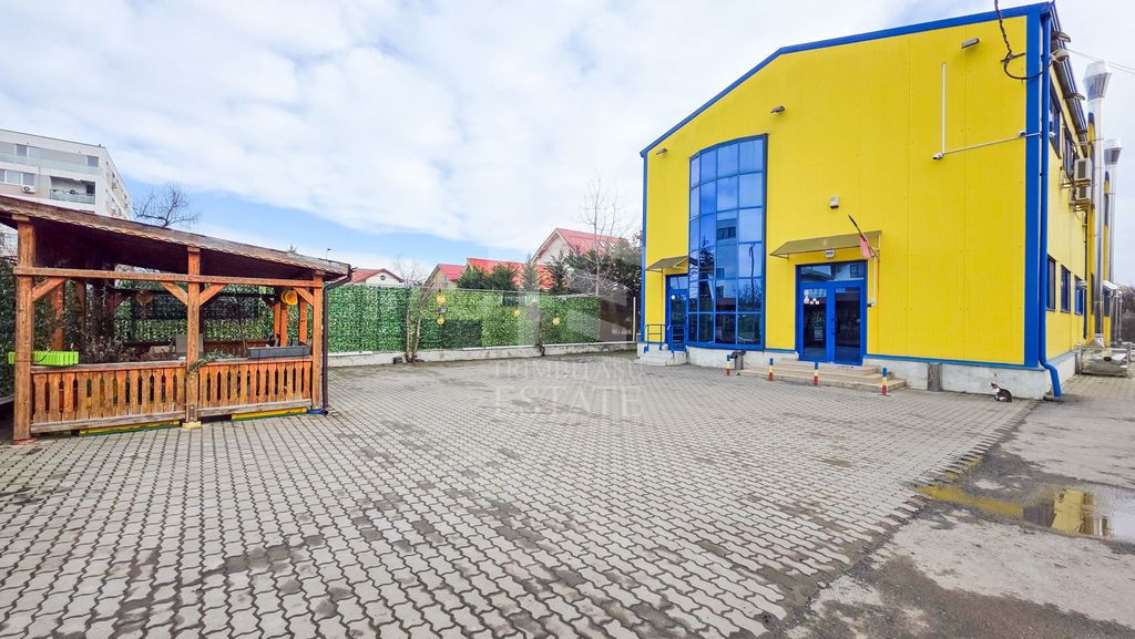 Spațiu industrial–afacere catering la cheie, teren&hal...