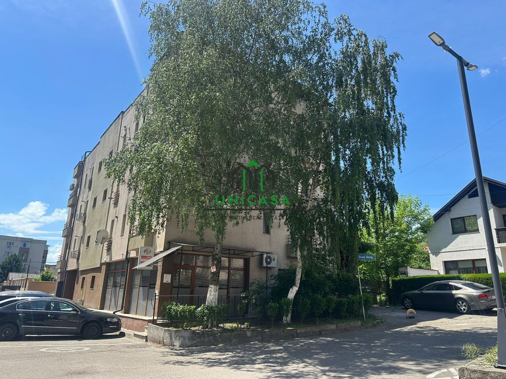 Apartament de inchiriat - 3 camere - Zona Nord