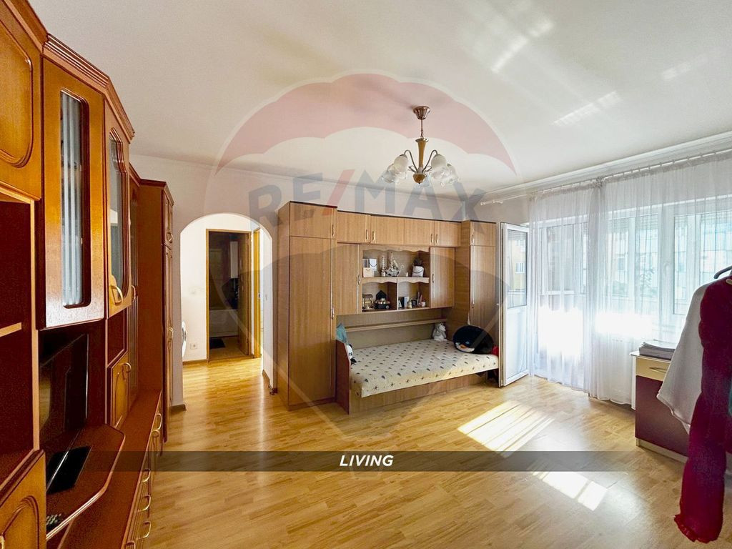 Apartament cu 2 camere de închiriat - Petru Rareș -