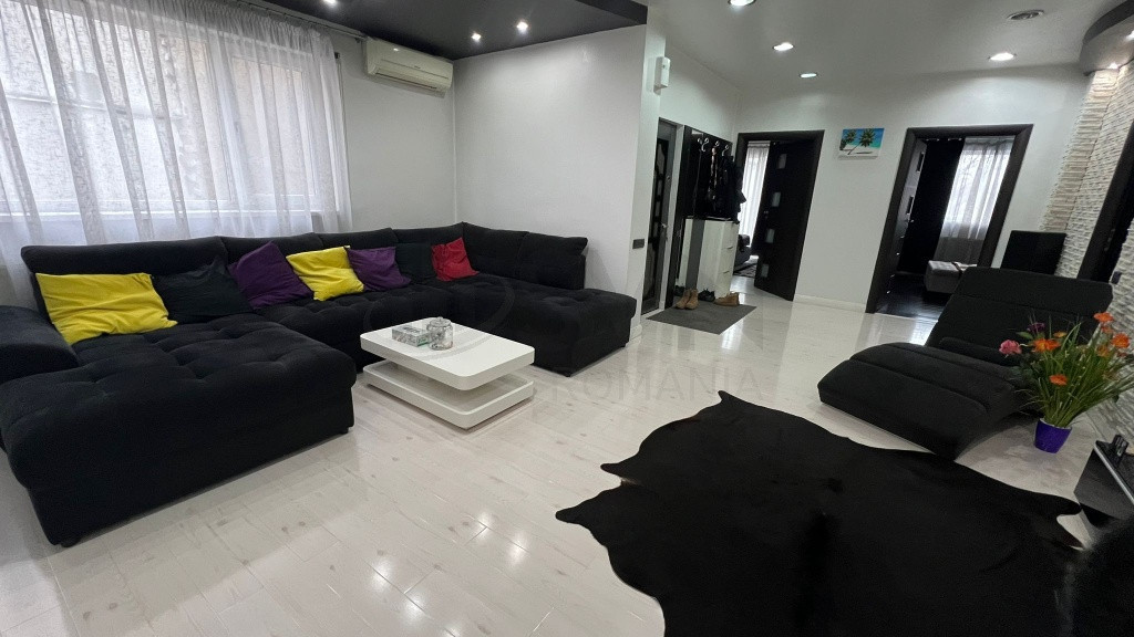 Apartament 3 camere si Spatii de Birou I Curte l Garajl P...