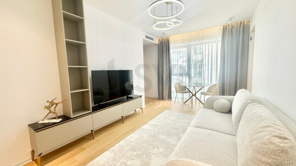 STUDIO l PRIMA l ONE LAKE CLUB l AVIATIEI