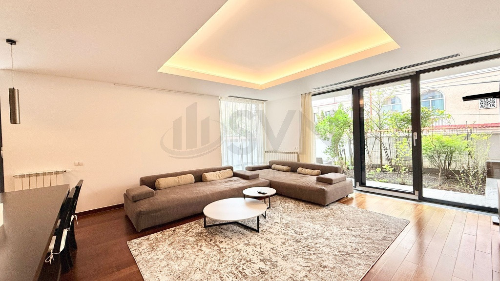 4 camere Primaverii