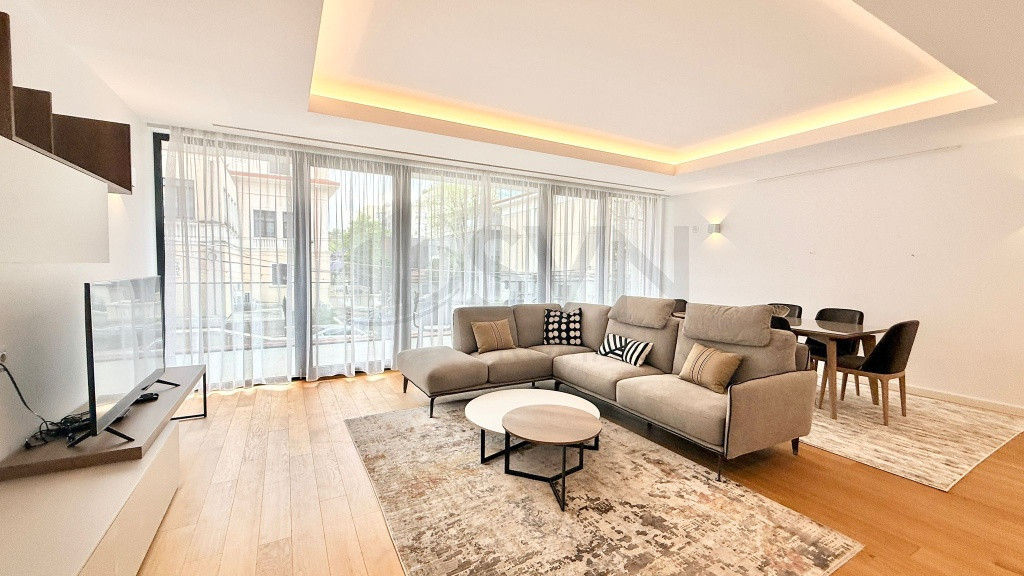 APARTAMENT SPECTACULOS l TERASE 50 MP l 2 GARAJE l GYM l ...
