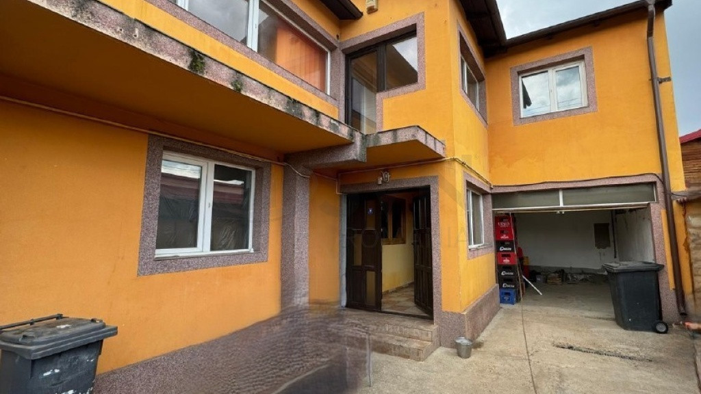 Casa individuala, 6 camere, 99 mp, semifinisata ,zona Est