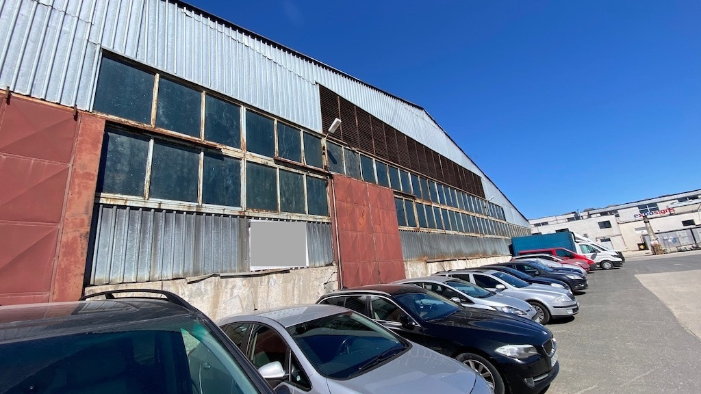 Hala productie + spatiu birouri, 395 mp, zona Dancu