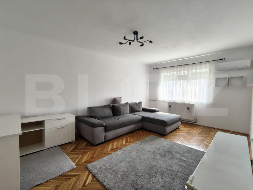 Apartament 3 camere PB mare, 65 mp, 2 bai, parcare inclusa,
