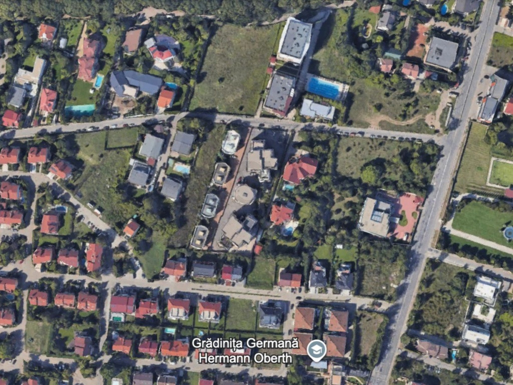 Teren intravilan I 1774 mp I 23.52 m Deschidere I Iancu N...
