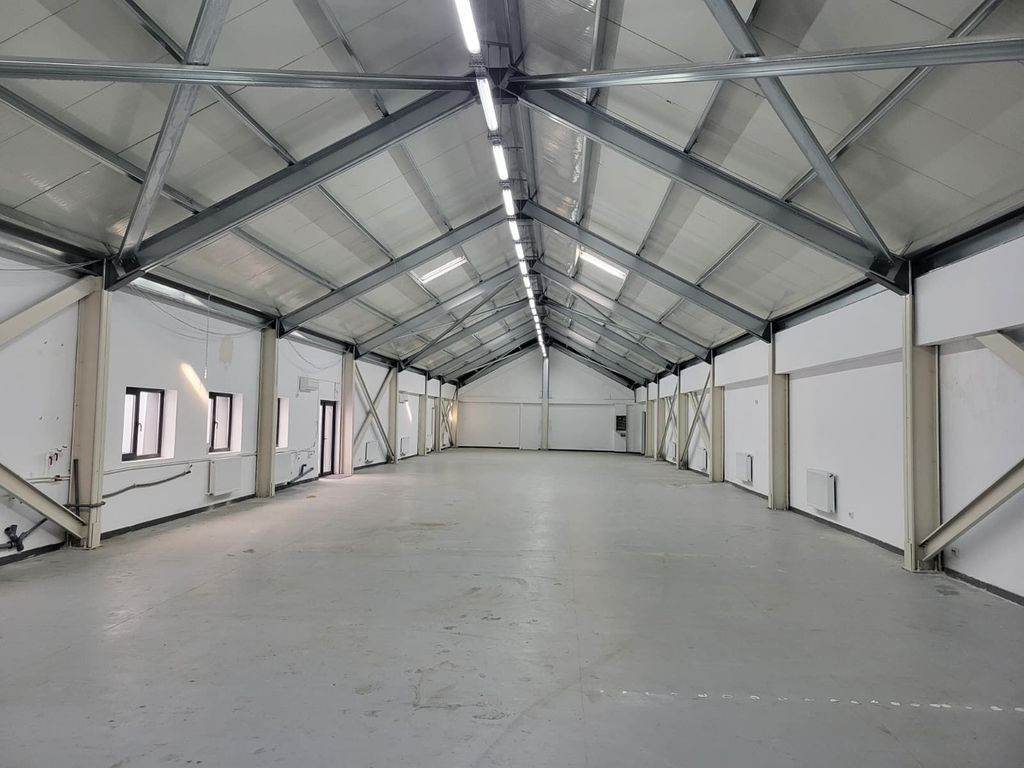 Hala 700 mp, Pipera, in apropiere de giratoriu, catering,...