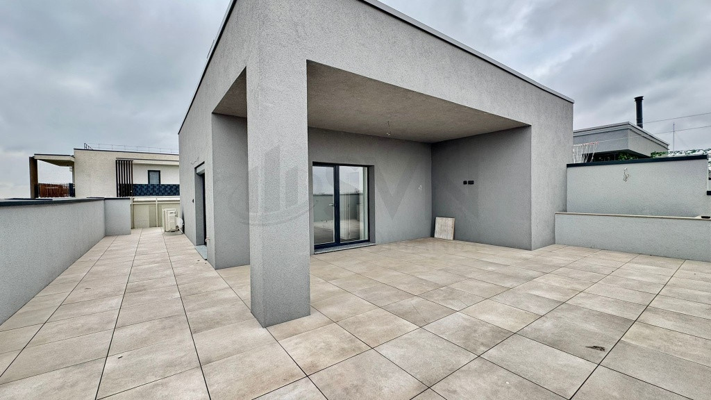Penthouse 4 Camere I Hercesa Vivenda