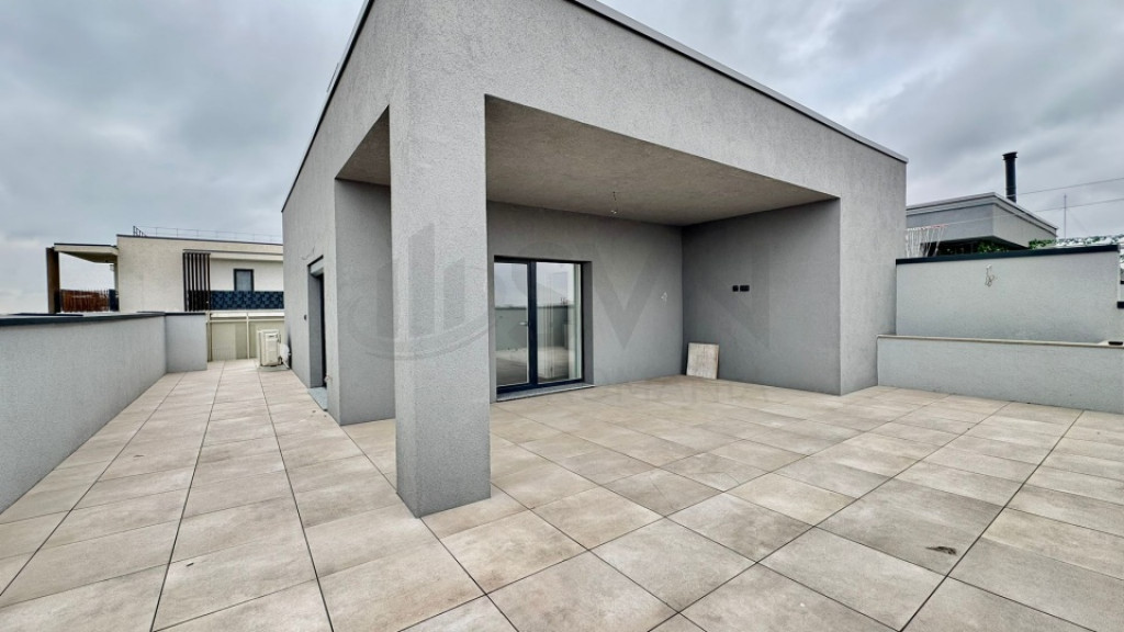 Penthouse 4 Camere I Hercesa Vivenda