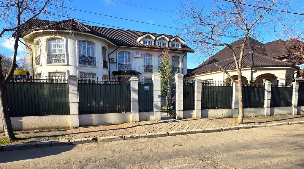 VILA EXCLUSIVISTA IN CENTRUL BUZAULUI-Investitie cu venit...