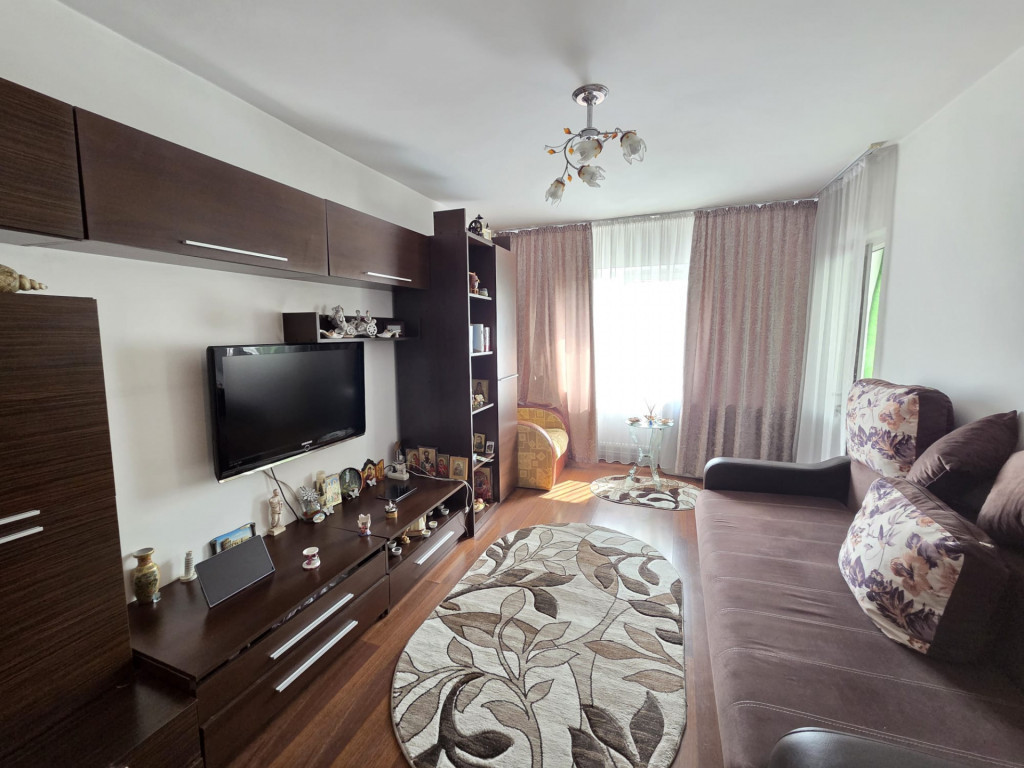 Apartament 2 camere decomandat, Mircea cel Batran, pozitie e