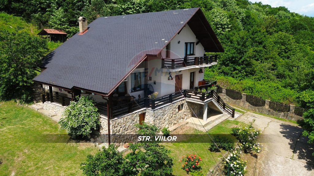 Casa De Vanzare-CEA MAI FRUMOASA PRIVELISTE SPRE BAIA MARE