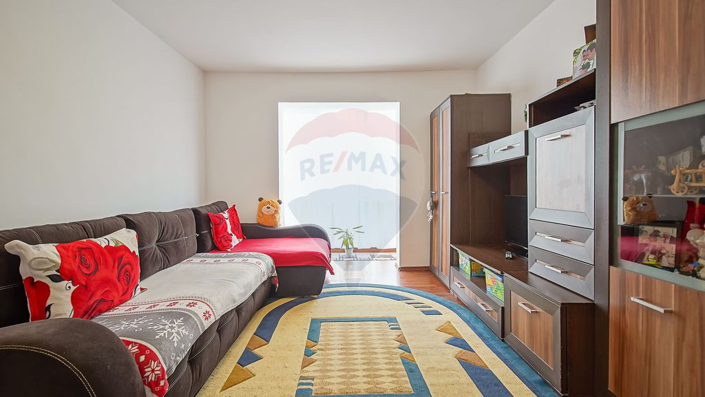 Apartament 2 camere, luminos, vedere spre Ghimbășel