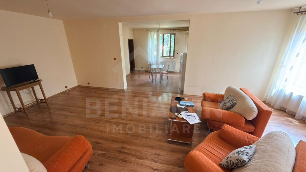 Vila eleganta in zona Ford– Confort si intimitate pe al...
